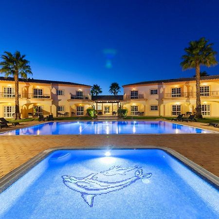 Atalaia Sol Aparthotel - Tennis & Heated Pool In Winter Lagos Bagian luar foto