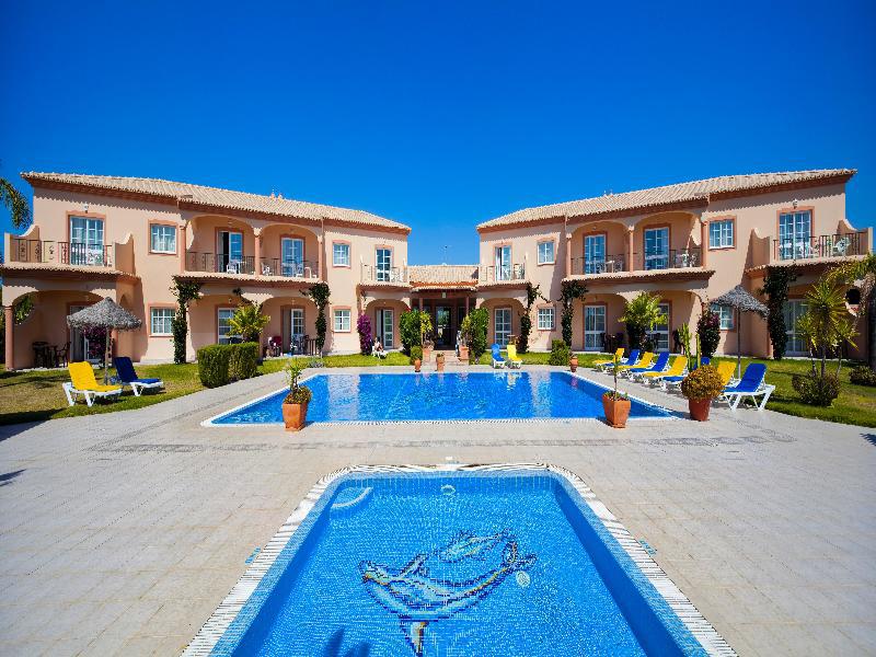 Atalaia Sol Aparthotel - Tennis & Heated Pool In Winter Lagos Bagian luar foto